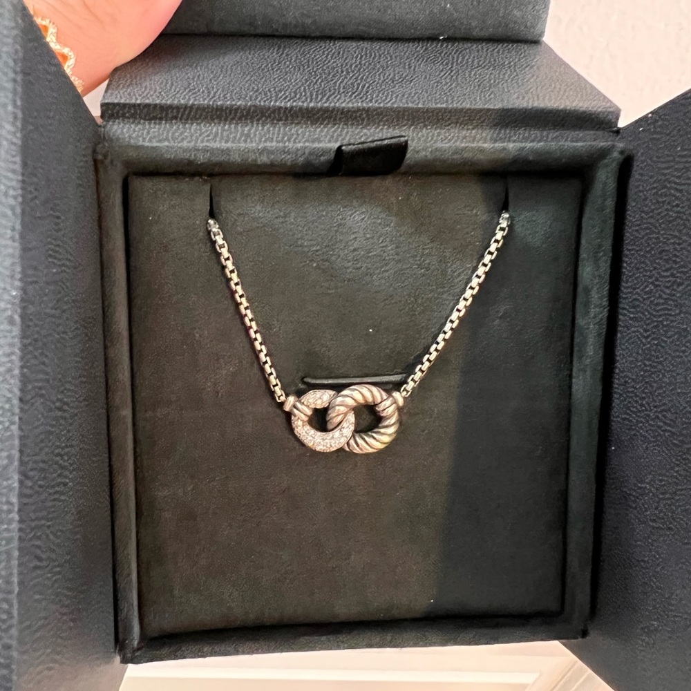 Great condition David Yurman necklace